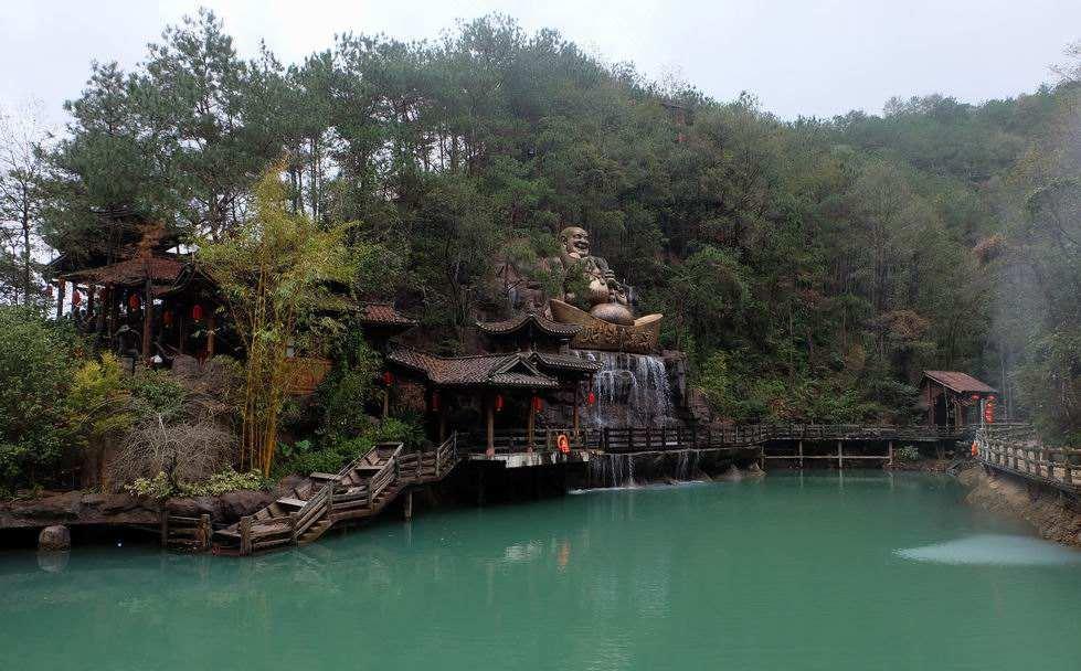 {老虎機}(广东旅游景点介绍ppt)