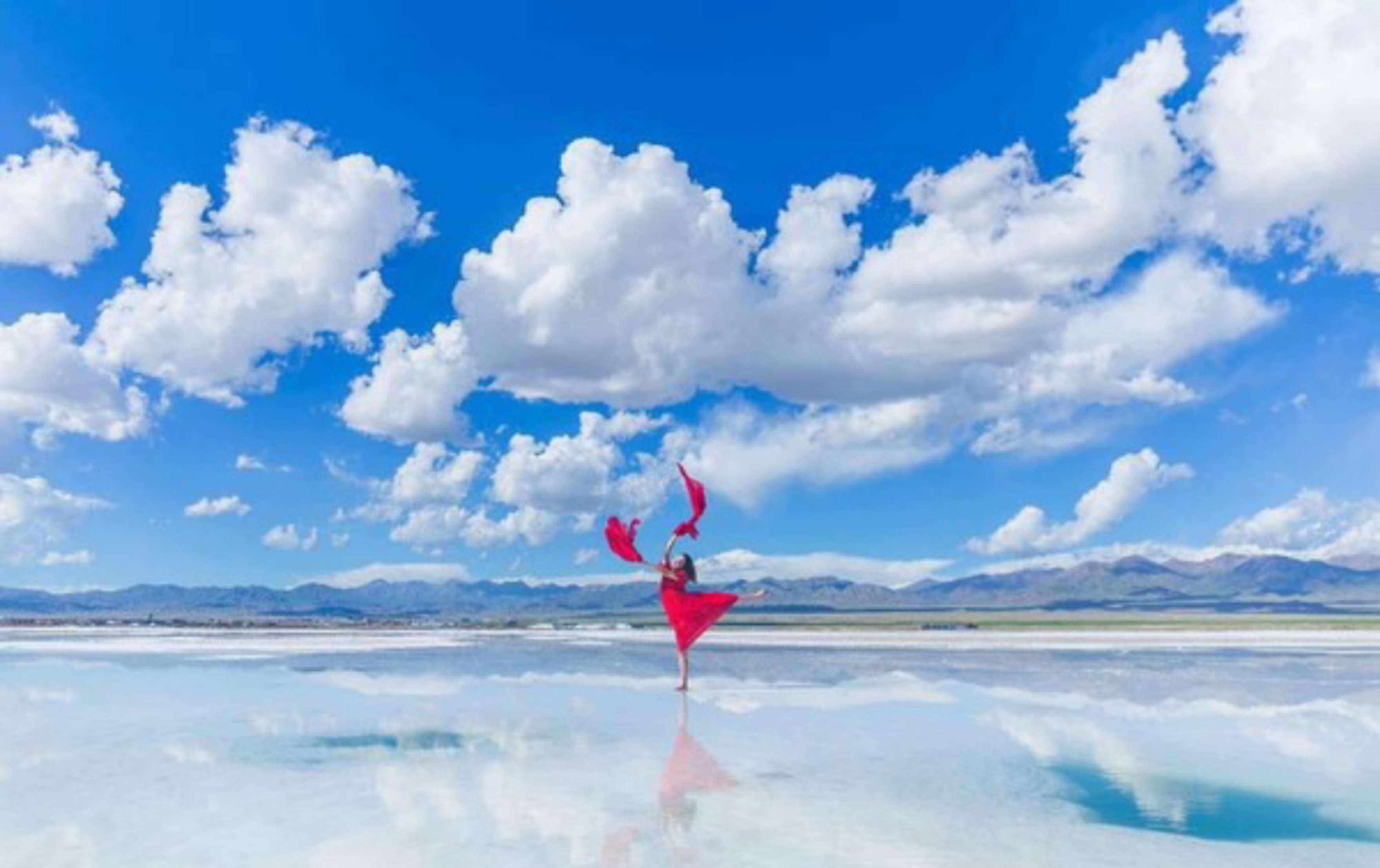 {ONEBETS娛樂}(天空之境乌尤尼盐湖) {ONEBETS娛樂}(天空之境乌尤尼盐湖)